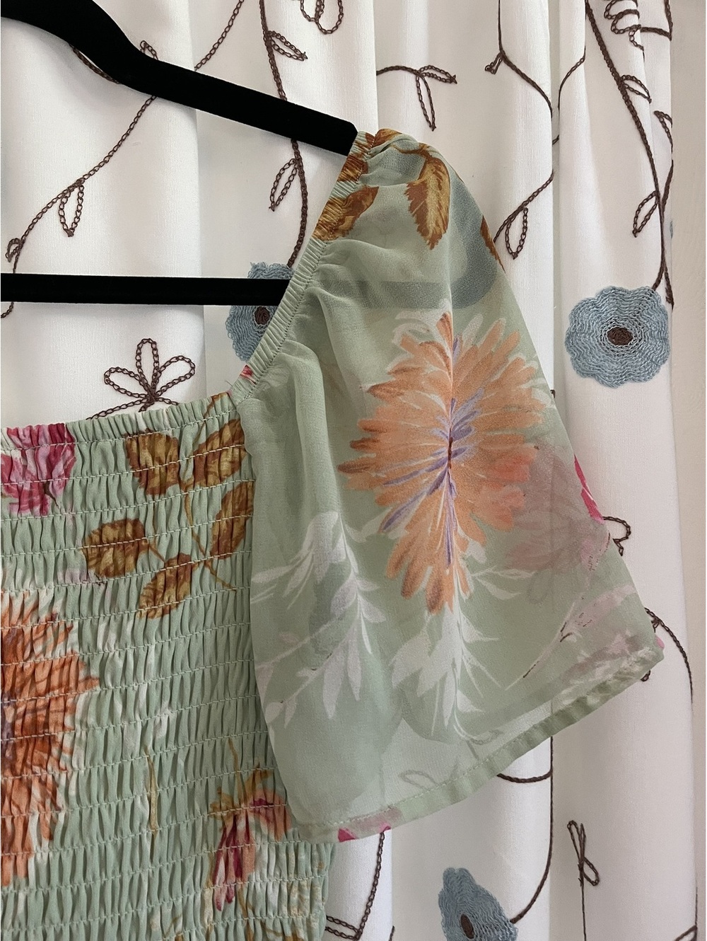 Lily Rose | S | Mint Floral Smocked Maxi Dress - Picture 3 of 9
